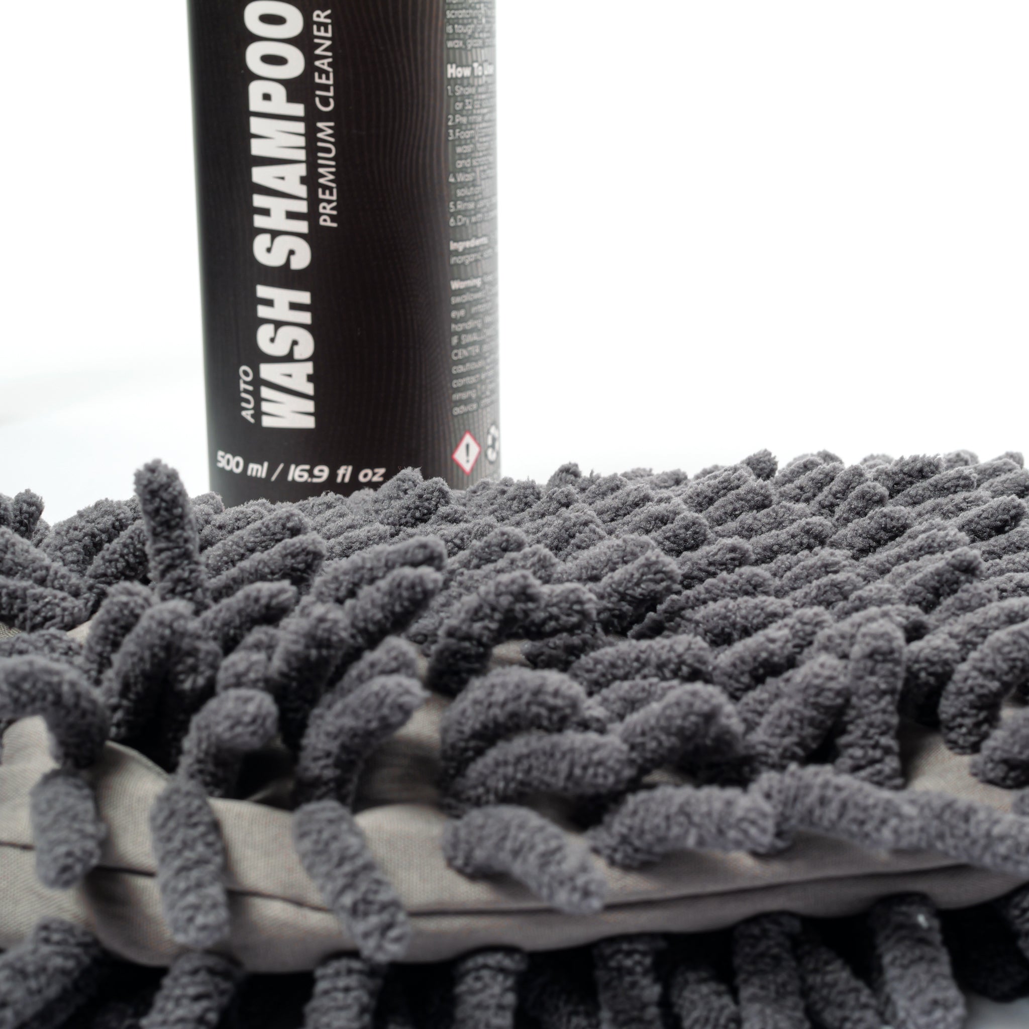 7WASH Shampoo Plus Set mit 500 ml Autoshampoo und grauem Mikrofaser Waschhandschuh für schonende Autowäsche, gründliche Lackreinigung und professionelles Car Detailing