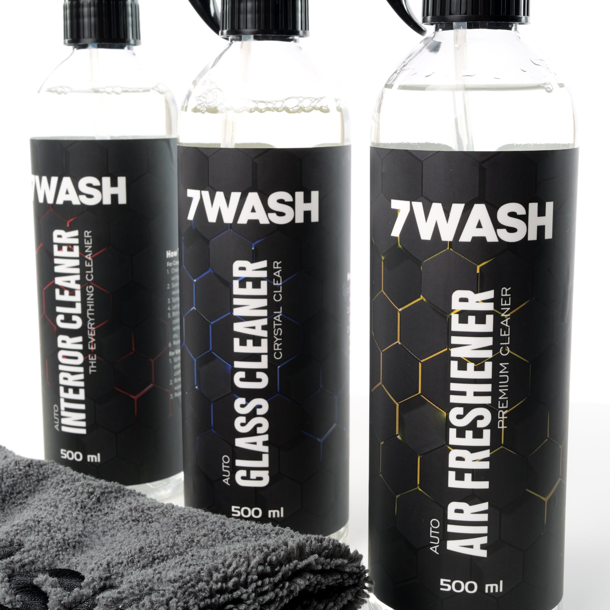 7WASH Innenraum Reinigungsset mit Interior Cleaner, Glasreiniger, Air Freshener und grauem Mikrofasertuch 40x40 cm